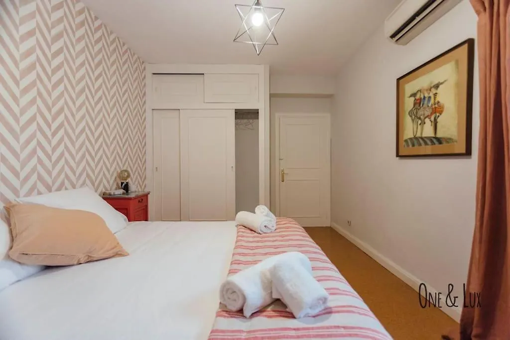 O&L Aire - Spacious And Bright Apartment In The Heart Of Sewilla