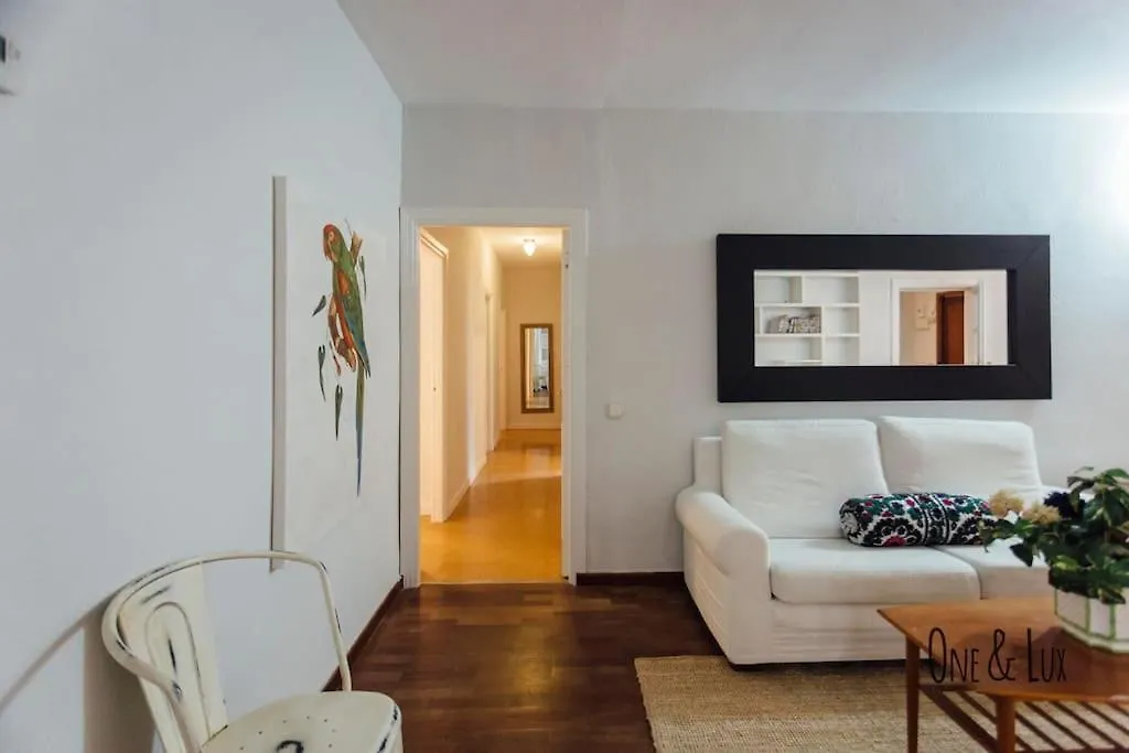 O&L Aire - Spacious And Bright Apartment In The Heart Of Sewilla