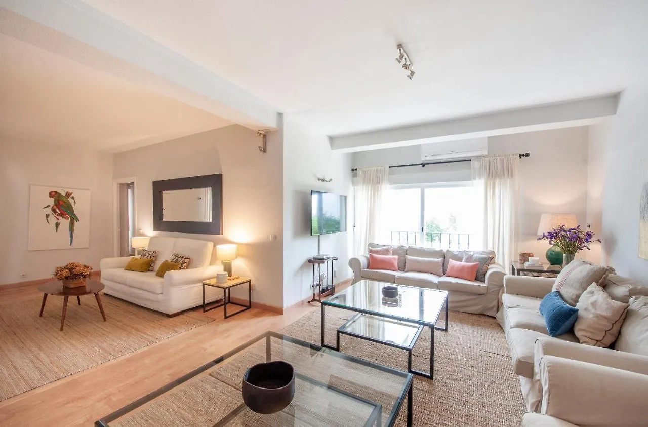 O&L Aire - Spacious And Bright Apartment In The Heart Of Seville Spain