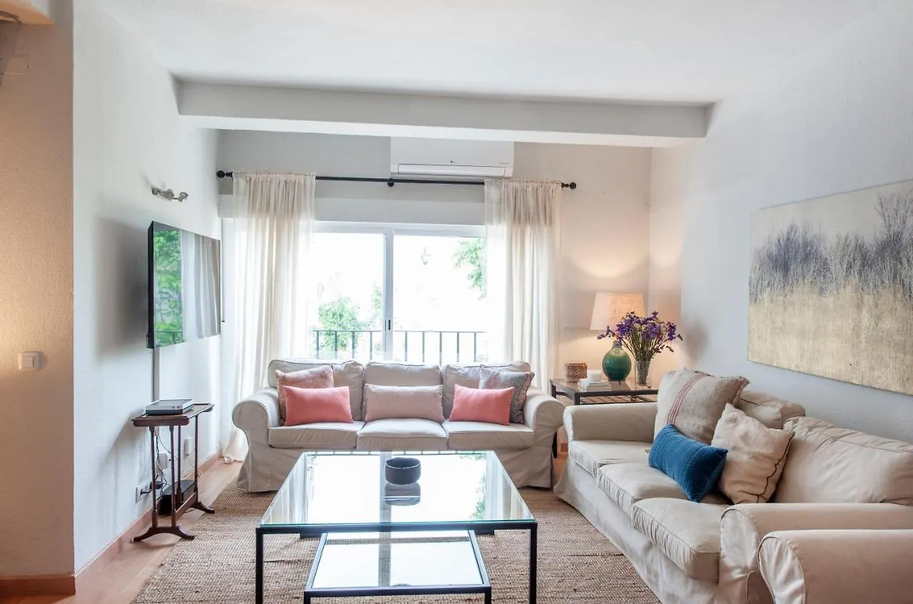 O&L Aire - Spacious And Bright Apartment In The Heart Of Sewilla